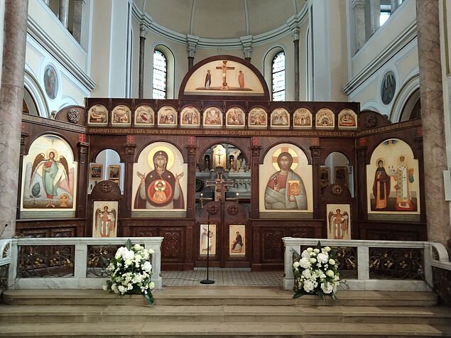 Ikonostase der rumänisch-orthodoxen Pfarrkirche St. Antonius